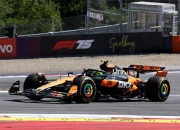 开云足球直播-红牛车队险胜迈凯伦，拉塞尔带队取胜的简单介绍