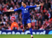 开云体育官方网站-羽球鏖战夜，中国队力克丹麦，辛杜点燃赛场的双重火焰