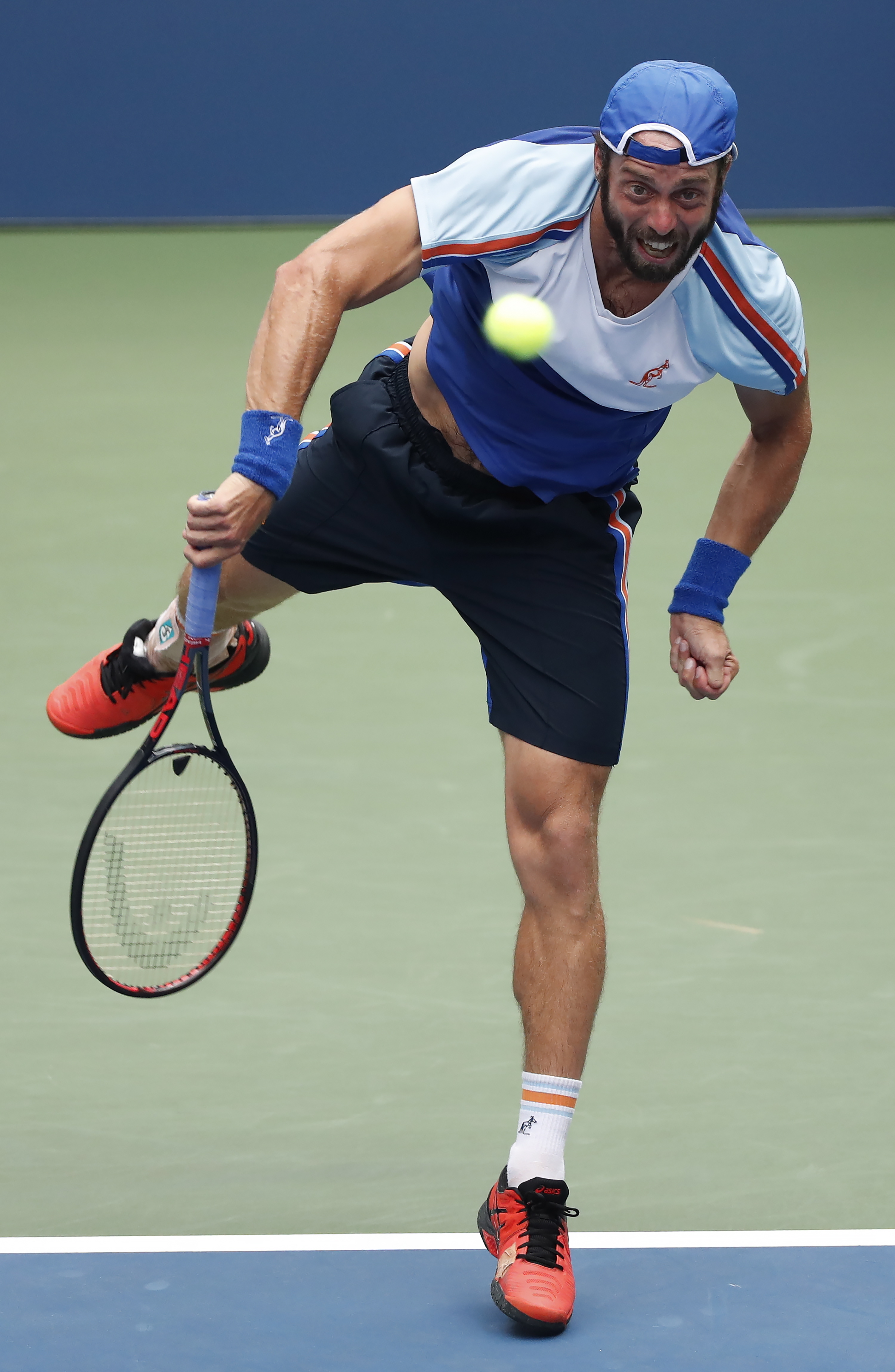 关于世界网球队爆冷英国网球队,瓦林卡统治全场的信息 关于世界网球队爆冷英国网球队,瓦林卡统治全场的信息