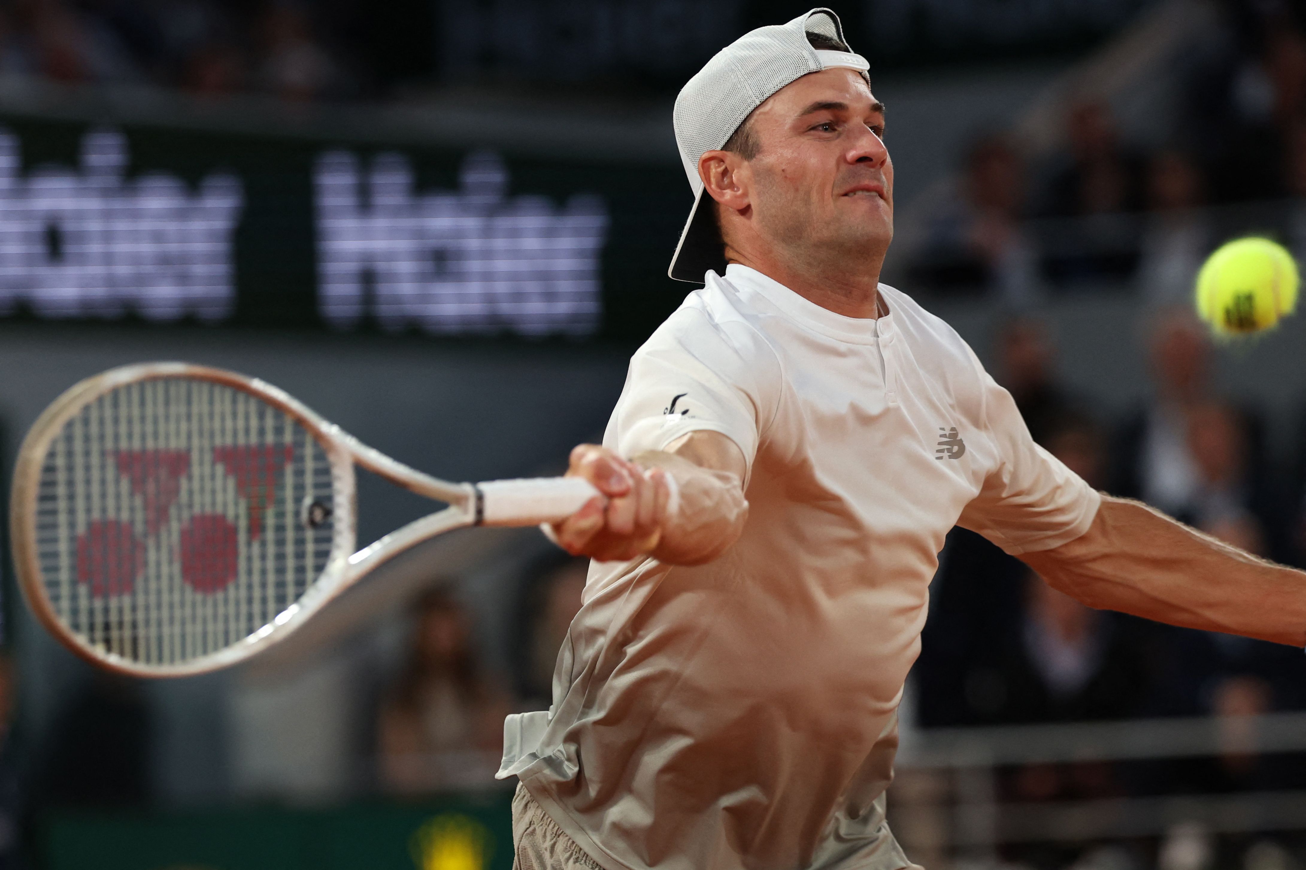 包含英国网球队绝地反击德国网球队,阿尔卡拉斯绝境逆转的词条 包含英国网球队绝地反击德国网球队,阿尔卡拉斯绝境逆转的词条