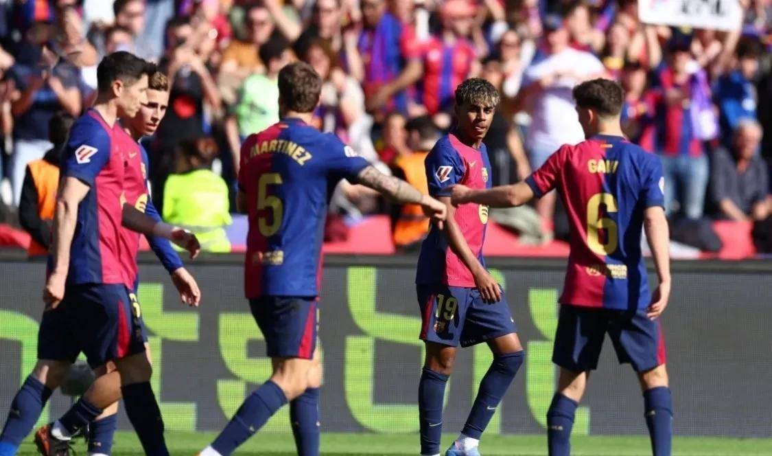 包含塞维利亚客场不敌瓦伦西亚,西甲前四席争夺激烈的词条 包含塞维利亚客场不敌瓦伦西亚,西甲前四席争夺激烈的词条