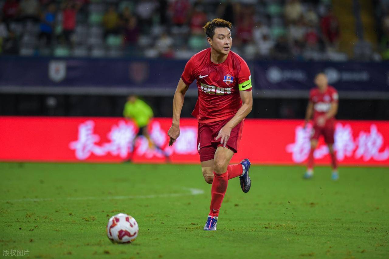 上海申花迎战广岛三箭,中国豪强再掀波澜 上海申花迎战广岛三箭,中国豪强再掀波澜