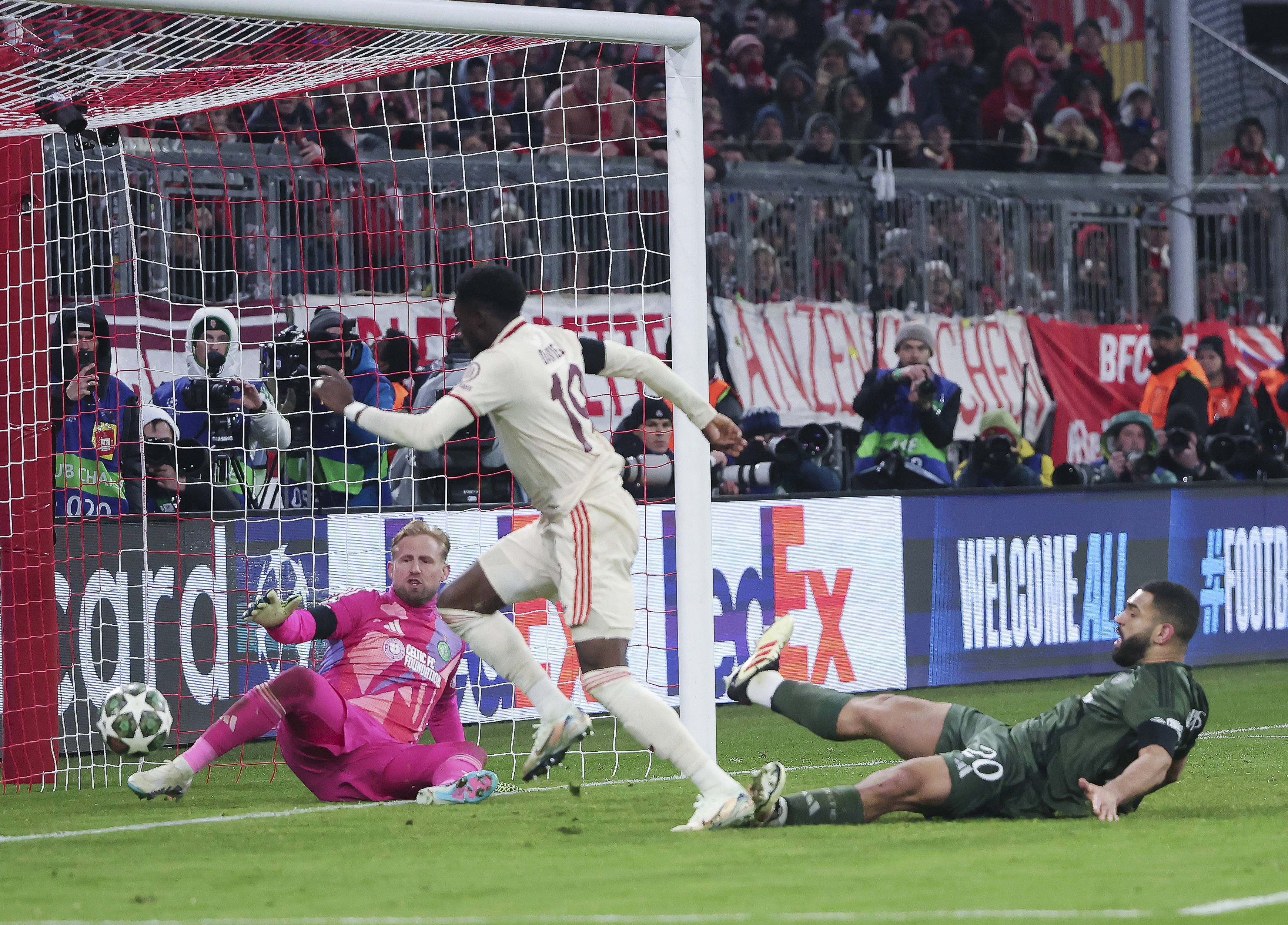 欧预赛首轮备战取得胜利,实力逐渐凸显 欧预赛首轮备战取得胜利,实力逐渐凸显