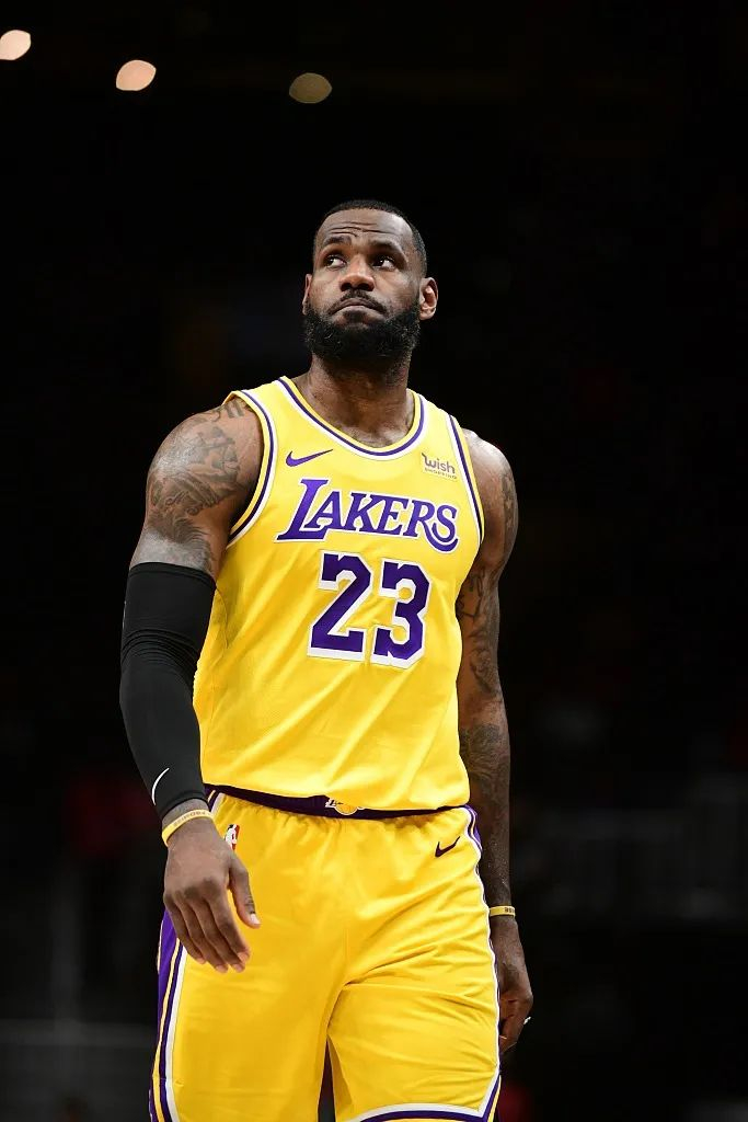 老鹰逆转湖人,杨超33+7分震惊球迷 老鹰逆转湖人,杨超33+7分震惊球迷