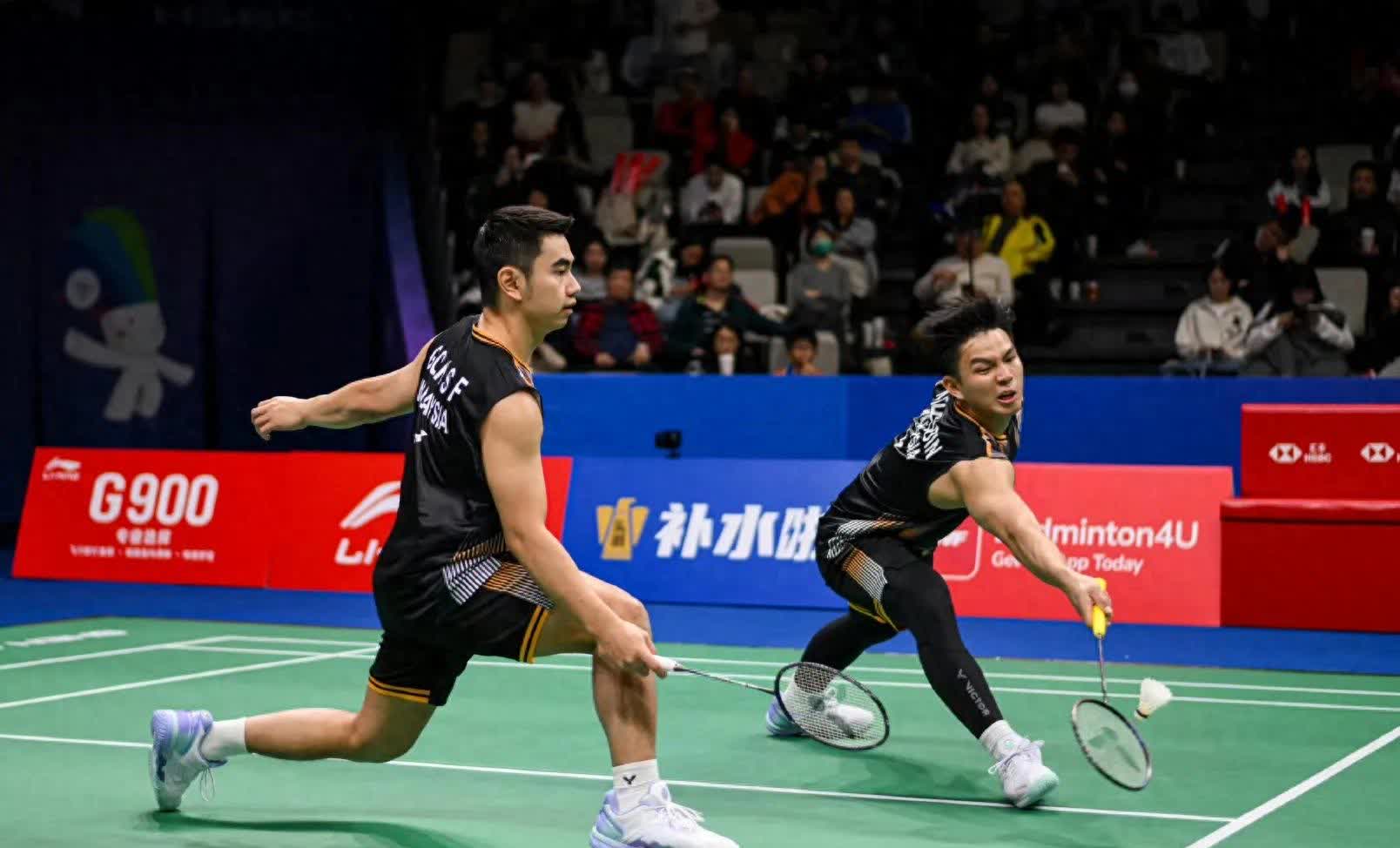 印度羽毛球队完胜丹麦羽毛球队,林丹关键制胜的简单介绍 印度羽毛球队完胜丹麦羽毛球队,林丹关键制胜的简单介绍