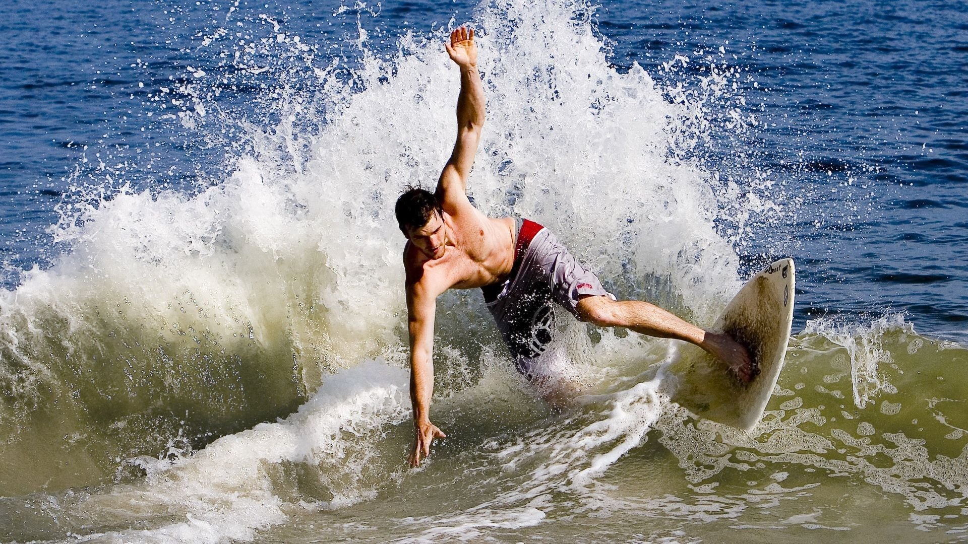 日本关键战突围委内瑞拉，富安健洋打出统治级数据