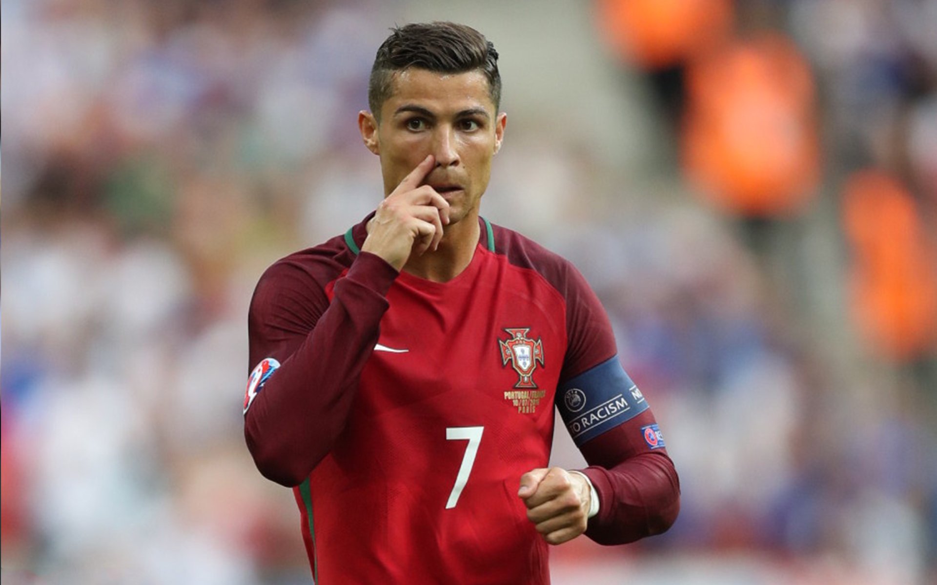 从阿姆斯特丹到巴黎,萨卡在奥运关键战接管比赛,荷兰足球的翻盘启示录