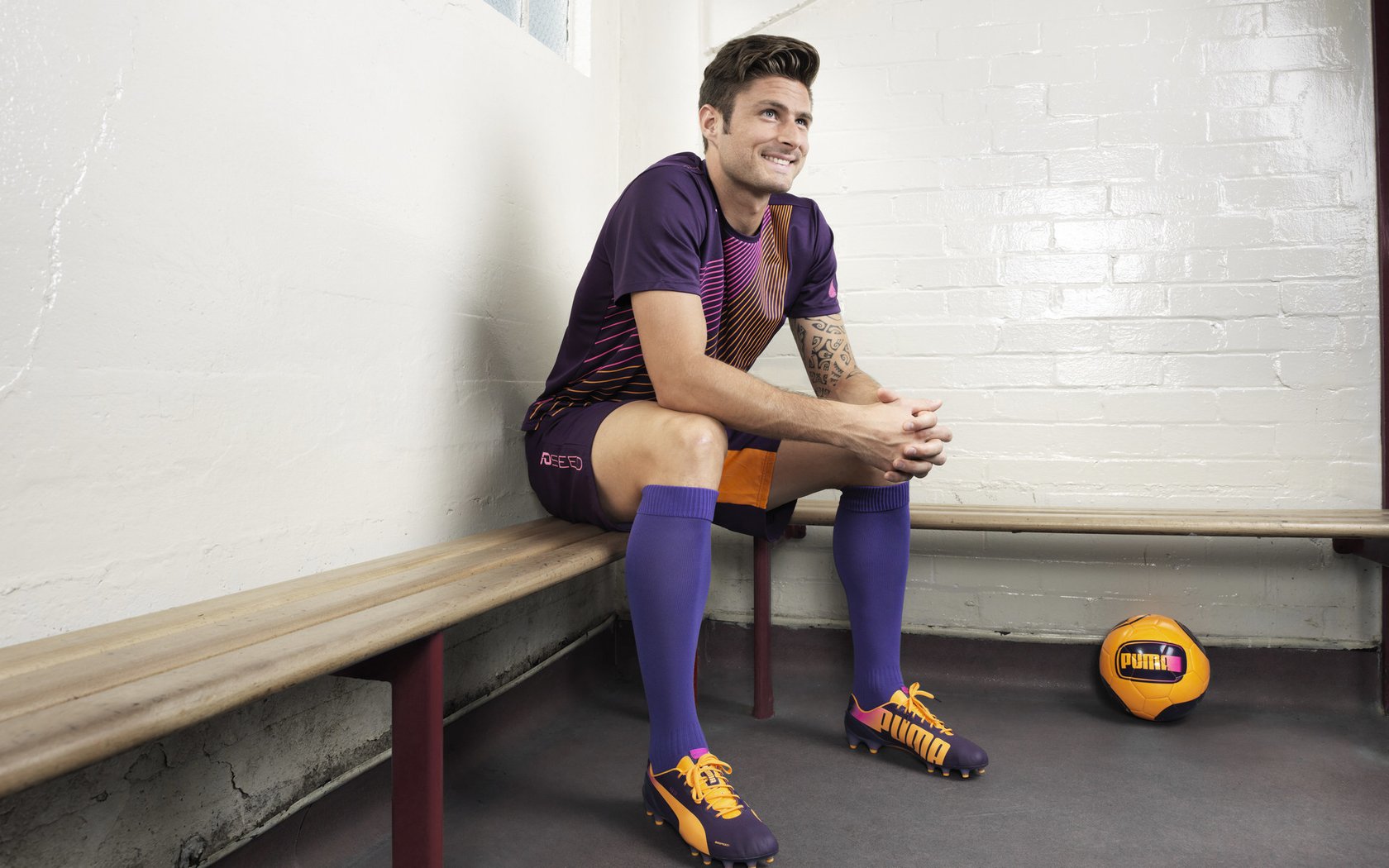 老鹰掀翻北京队,乔治成为关键先生,一场颠覆预期的胜利